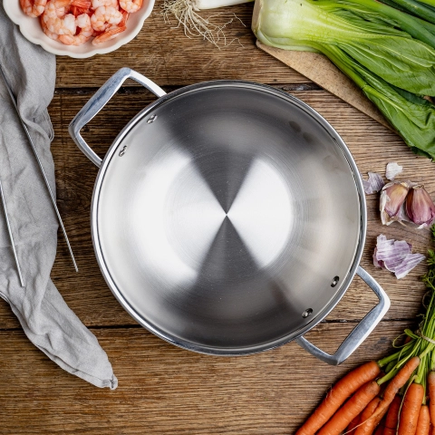 wok inox 18 10 castel pro 2 anses argent 38 cm 820 l cristel