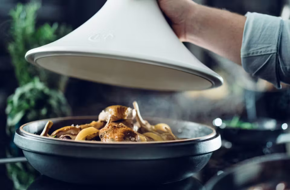 Réussir le tajine d'agneau aux pruneaux et ses secrets Tajine emile henry